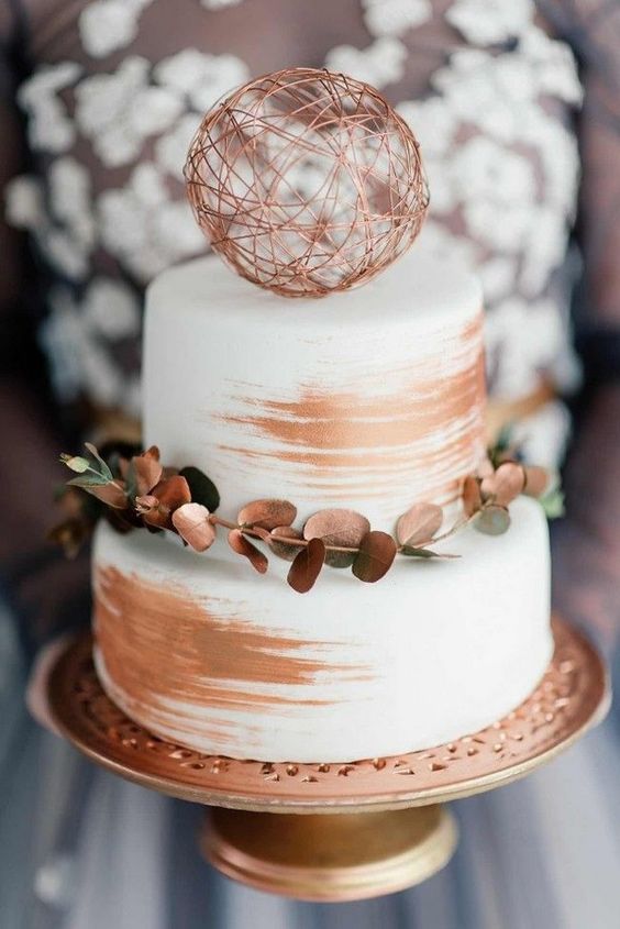 Торт з мідною прикрасою | Тренди дизайну тортів 2018-2019 | Блог | Торт на замовлення